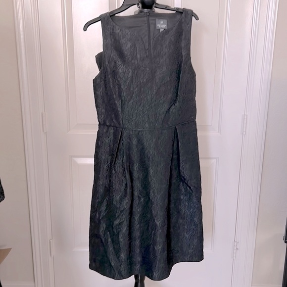 Adrianna Papell Dresses & Skirts - Adrianna Papell fit and flare embroidered cocktail dress